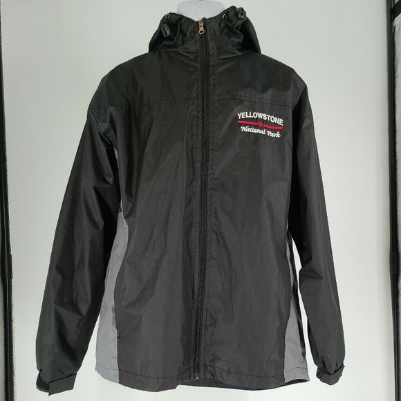 Yellowstone National Park Rain Jacket Size Medium Windbreaker Mountain Hiking - Picture 1 of 12